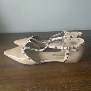 Audrey Brooke Woman’s Nude T-Strap Pointed Toe Gold Stud Flat Sandals- Size 9